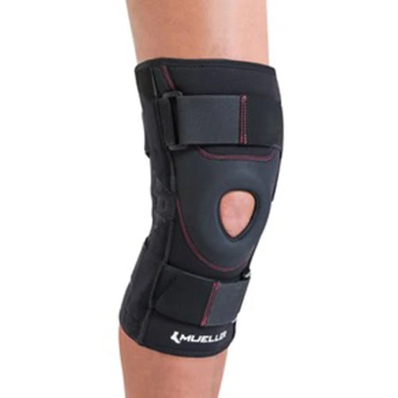 Mueller Open Patella Knee Support With Elastic Rings Black - Image 2